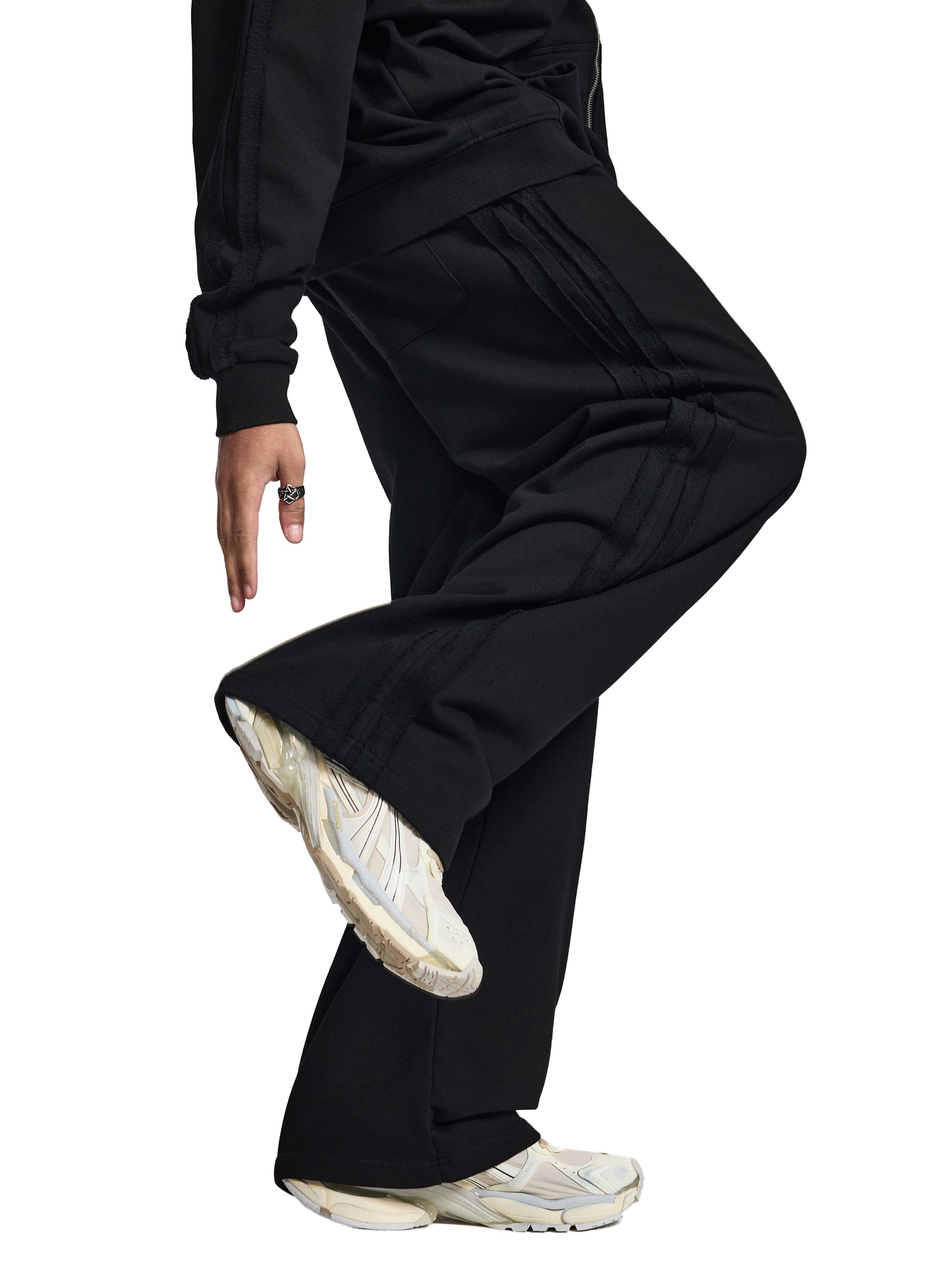 sweatpants